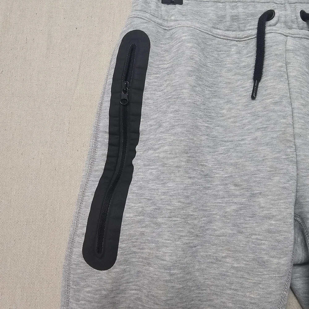Nike Tech Kids Medium Fleece Joggers Gray FD3287063 Boys Girls Pants DAMAGED